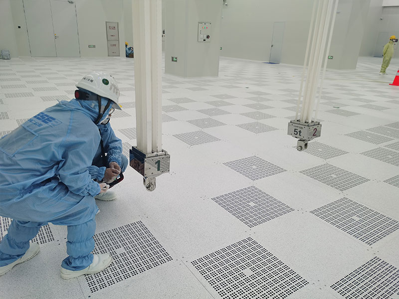 纳米级洁净室起重机